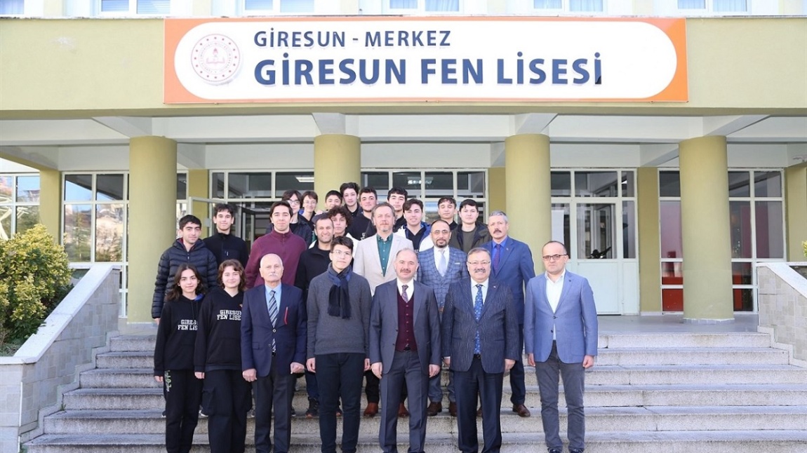 Sayın Valimiz Mehmet Fatih Serdengeçti’den Okulumuza Ziyaret